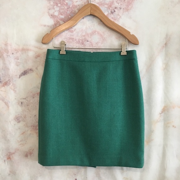 J. Crew Dresses & Skirts - Like New J. Crew Green 100% Wool Pencil Skirt